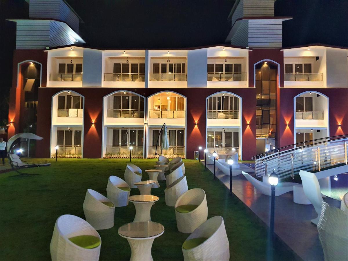 Vits Shanti Solitaire, Arpora Exterior foto